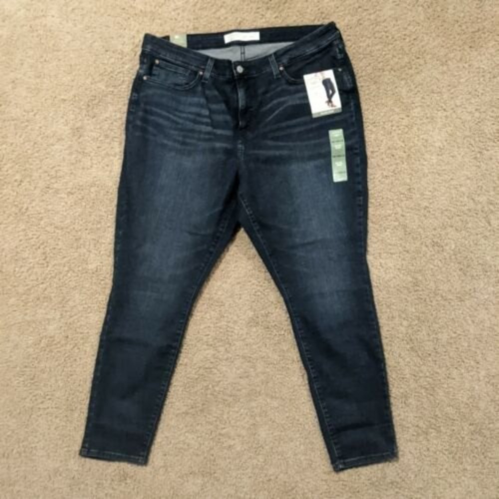 Signature by Levi Strauss & Co Gold Label Women's sz W35 L28 Mid Rise Skinny NWT